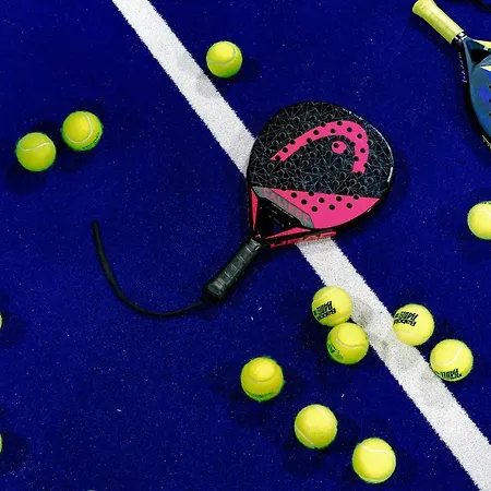 & Urban Padel Апарт-отель