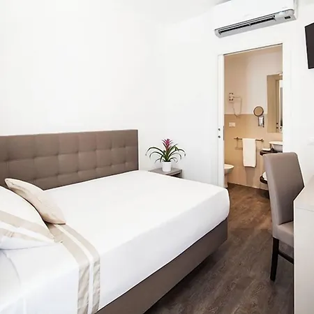 & Urban Padel 4* Milão