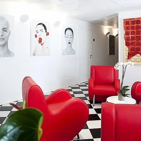 & Urban Padel Apart-hotel