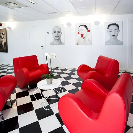 Apart-hotel & Urban Padel 4*