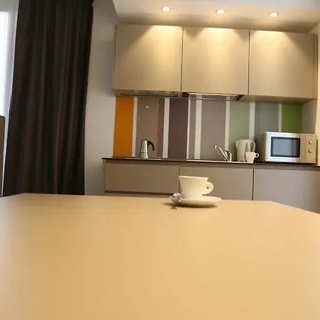 & Urban Padel Milão