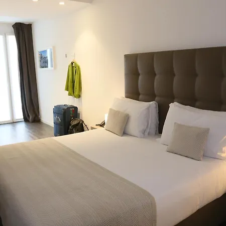 & Urban Padel Apart-hotel