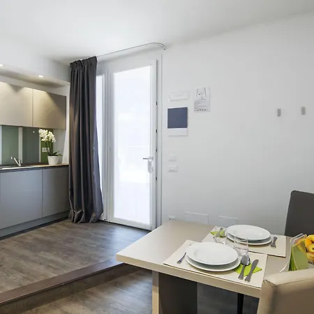 Apart-hotel & Urban Padel Milão