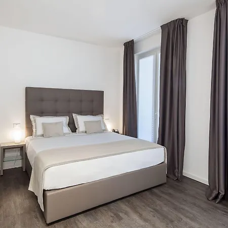 & Urban Padel Apart-hotel