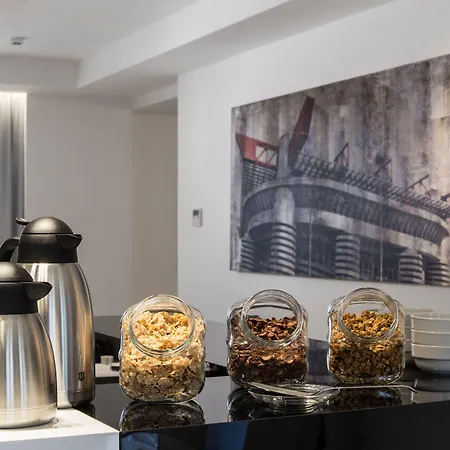 & Urban Padel 4* Milão