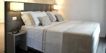 & Urban Padel 4* Milão