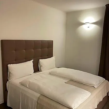 & Urban Padel Aparthotel
