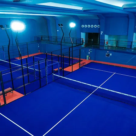 Aparthotel & Urban Padel