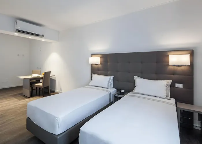 & Urban Padel アパートホテル