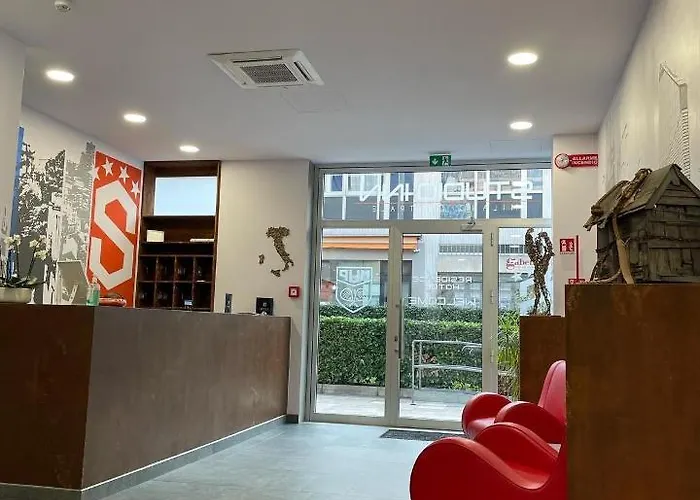 アパートホテル & Urban Padel ミラノ