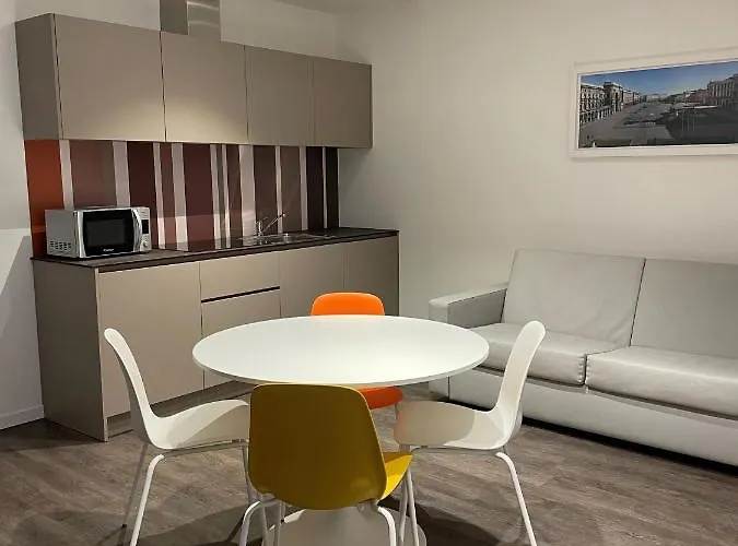 アパートホテル & Urban Padel 4*