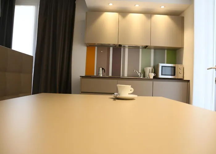 & Urban Padel ミラノ