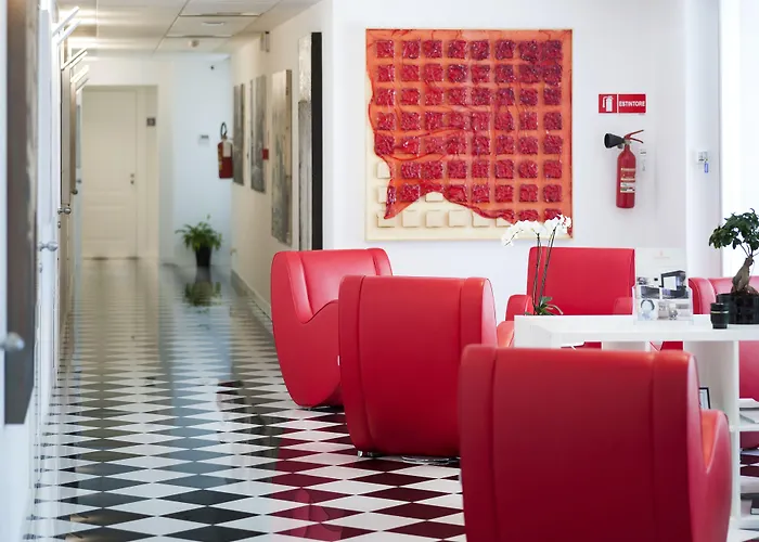 アパートホテル & Urban Padel