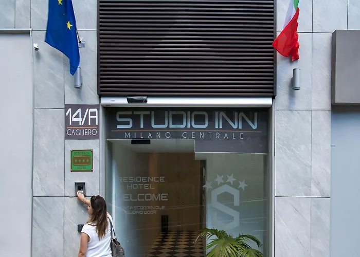 アパートホテル & Urban Padel ミラノ