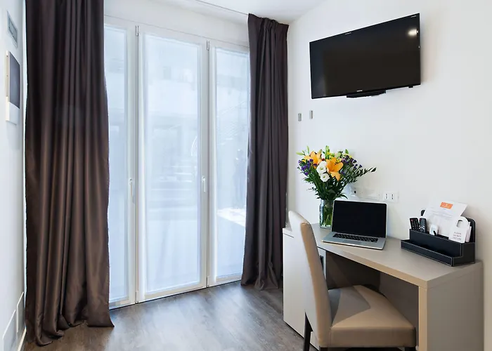 & Urban Padel アパートホテル