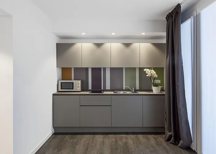 & Urban Padel アパートホテル