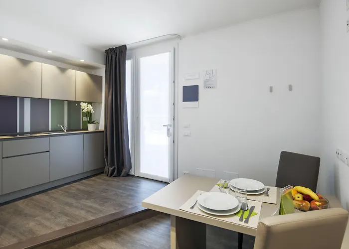 アパートホテル & Urban Padel ミラノ