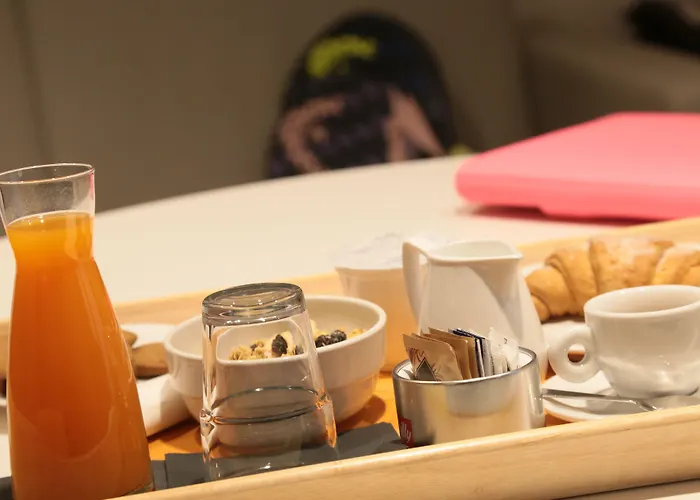 アパートホテル & Urban Padel ミラノ