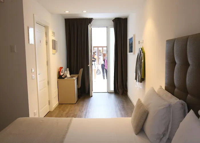 & Urban Padel アパートホテル